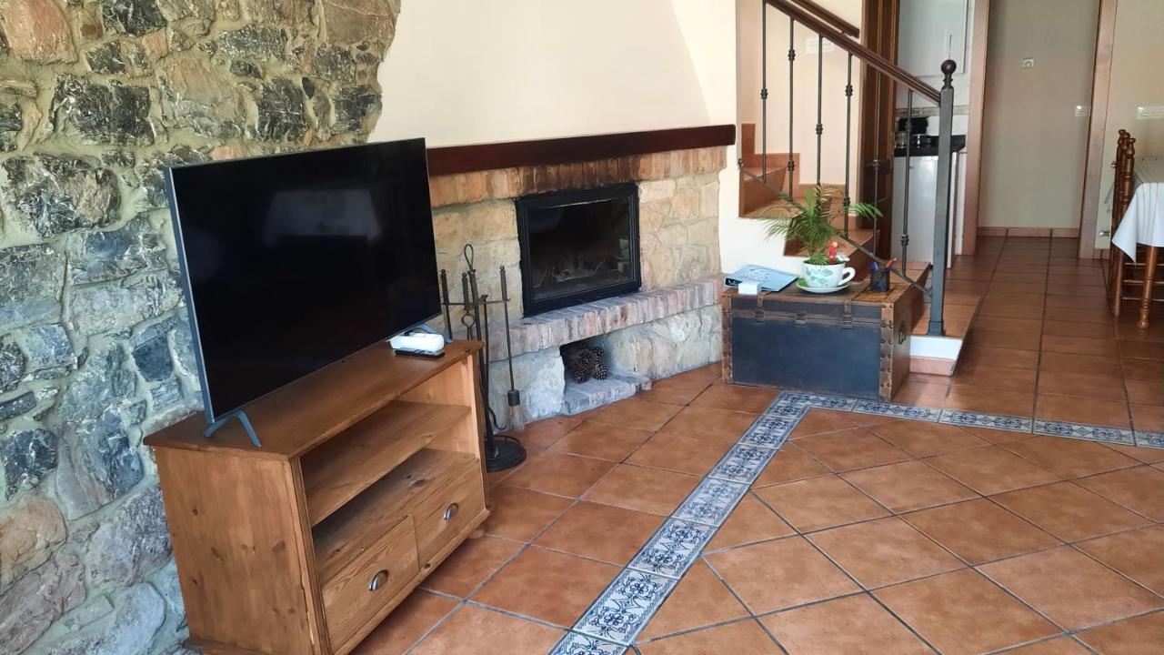 Casa Rural La Casina Villa Sariego Bagian luar foto
