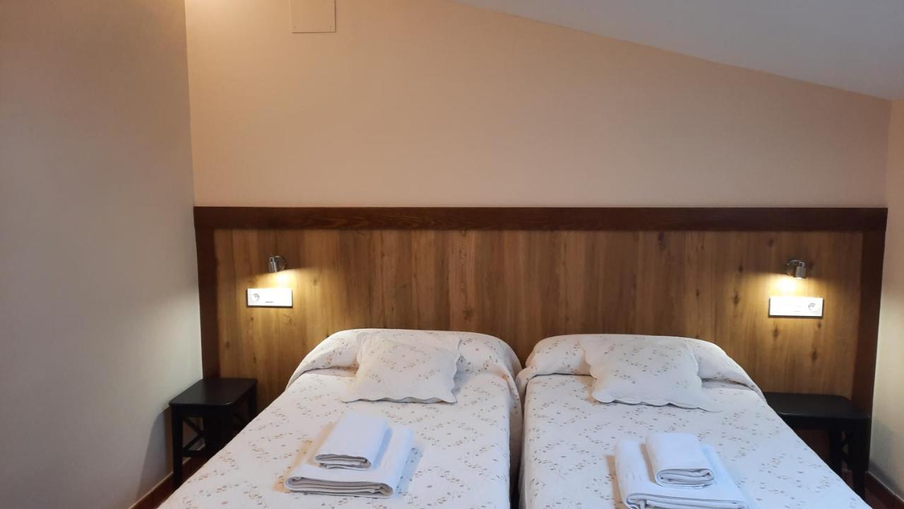 Casa Rural La Casina Villa Sariego Bagian luar foto
